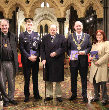 Landmark book on Irish in the Church of Ireland relaunched in bi–lingual form
