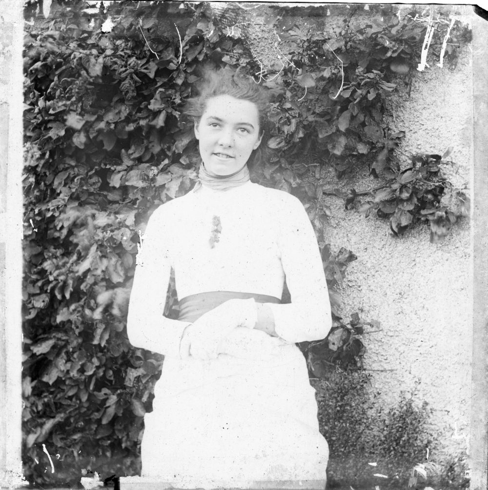 Unidentified young woman, RCB Library “Killaloe” LS/People 3.