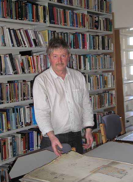 Dr Michael O'Neill