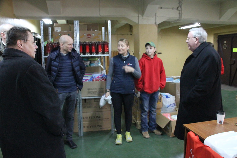 With Mgr Grzegorz Ry?, Archbishop of ?ód?, visiting volunteers from Catholic aid agency Caritas. Photo credit: COMECE.
