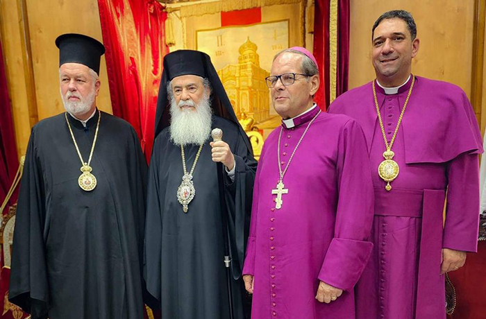 The co-chairs of the International Commission for Anglican-Orthodox Theological Dialogue (ICAOTD), Metropolitan-Athenagoras of Belgium and Bishop Michael Lewis, with the Greek Orthodox Patriarch of Jerusalem, Patriarch Theophilos III, and the Anglican Archbishop in Jerusalem, Hosam Naoum, pictured last week in Jerusalem. Photo credit: Canon Don Binder/Diocese of Jerusalem.